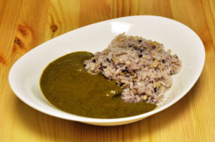 ほうれん草の色が綺麗な緑色