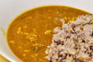 とても蟹くさいカレー。好きな人は好きだと思う。