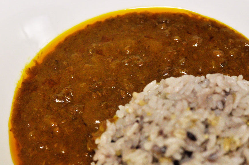 ひき肉たっぷりのレトルトカレー