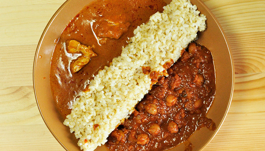 にしきやのインドカレー 北インド パンジャーブ地方のレトルトカレー バターチキン・チャナマサラ